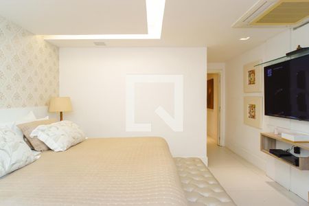 Apartamento à venda com 360m², 5 quartos e 2 vagasSuíte 1