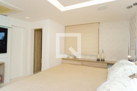 Apartamento à venda com 360m², 5 quartos e 2 vagasSuíte 1