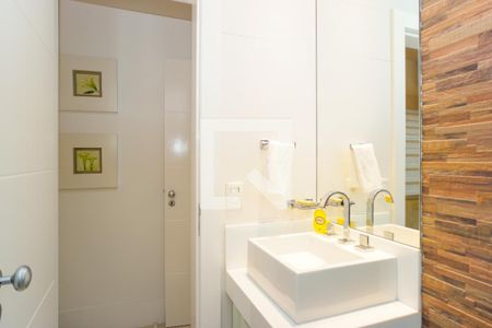 Apartamento à venda com 360m², 5 quartos e 2 vagasBanheiro da Suíte 3