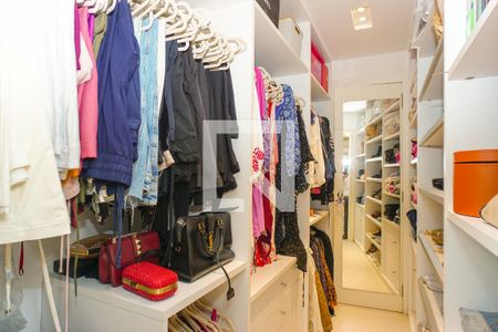 Apartamento à venda com 360m², 5 quartos e 2 vagasCloset da Suíte 2