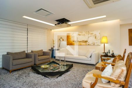 Apartamento à venda com 360m², 5 quartos e 2 vagasSala