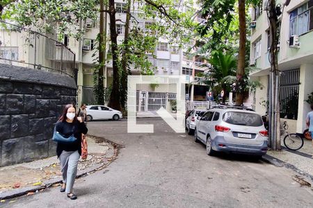 Studio à venda com 25m², 1 quarto e sem vaga Studio à venda com 25m², 1 quarto e sem vagaVista da Rua