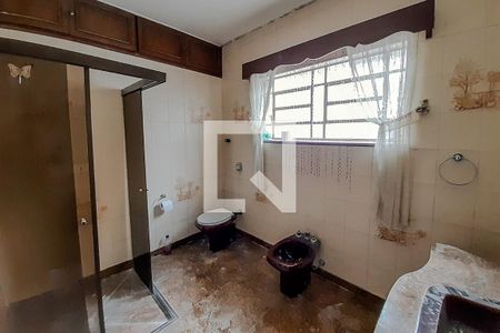 Casa à venda com 420m², 2 quartos e 1 vagaBanheiro 
