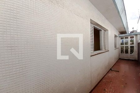 Casa à venda com 420m², 2 quartos e 1 vagaQuintal 
