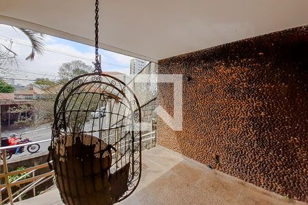 Casa à venda com 420m², 2 quartos e 1 vagaQuintal 