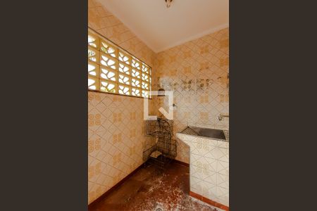 Casa à venda com 420m², 2 quartos e 1 vagaÁrea de Serviço