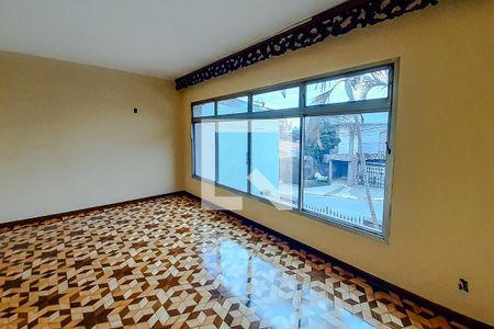 Casa à venda com 420m², 2 quartos e 1 vagaSala 