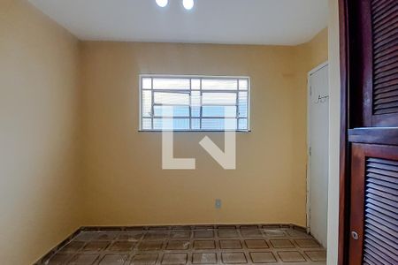 Casa à venda com 420m², 2 quartos e 1 vagaQuarto de Serviço