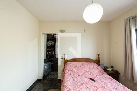 Casa à venda com 129m², 3 quartos e 2 vagas Casa à venda com 129m², 3 quartos e 2 vagasSuite