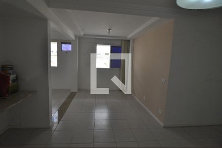 Apartamento à venda com 78m², 2 quartos e 1 vagaSala