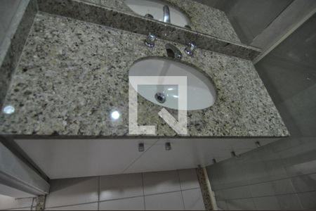Apartamento à venda com 78m², 2 quartos e 1 vagaBanheiro do Corredor