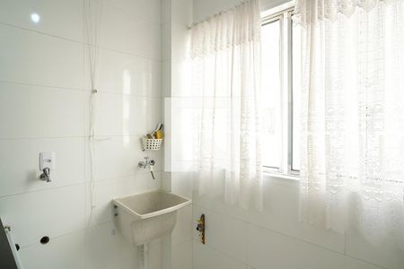 Apartamento para alugar com 64m², 2 quartos e 1 vagaÁrea de serviço