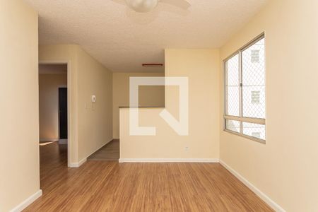 Sala de apartamento para alugar com 2 quartos, 42m² em Vila Alzira, Guarulhos