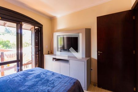 Casa à venda com 280m², 3 quartos e 6 vagas Casa à venda com 280m², 3 quartos e 6 vagasQuarto 3
