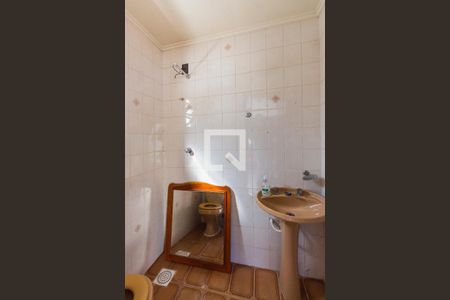 Casa à venda com 280m², 3 quartos e 6 vagas Casa à venda com 280m², 3 quartos e 6 vagasBanheiro 3