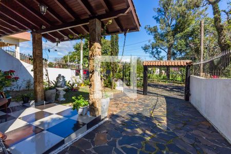 Casa à venda com 280m², 3 quartos e 6 vagas Casa à venda com 280m², 3 quartos e 6 vagasFachada da casa