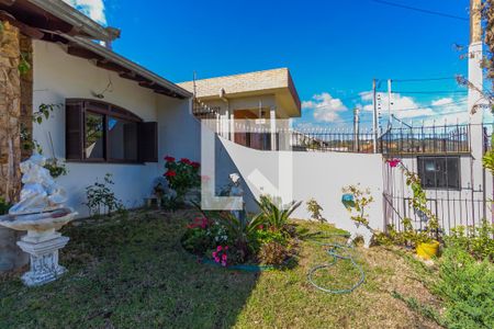 Casa à venda com 280m², 3 quartos e 6 vagas Casa à venda com 280m², 3 quartos e 6 vagasFachada da casa