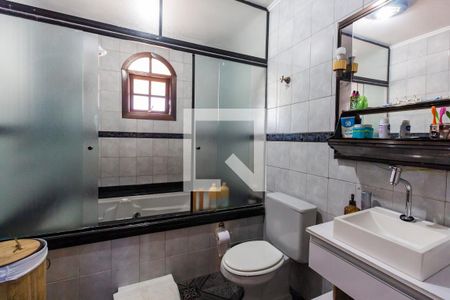 Casa à venda com 280m², 3 quartos e 6 vagas Casa à venda com 280m², 3 quartos e 6 vagasBanheiro 2
