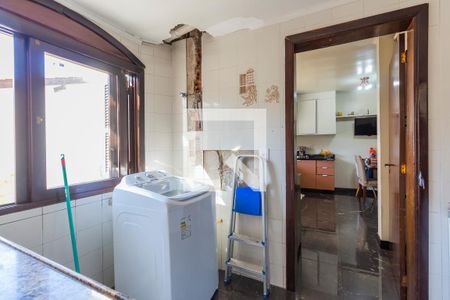 Casa à venda com 280m², 3 quartos e 6 vagas Casa à venda com 280m², 3 quartos e 6 vagasLavanderia