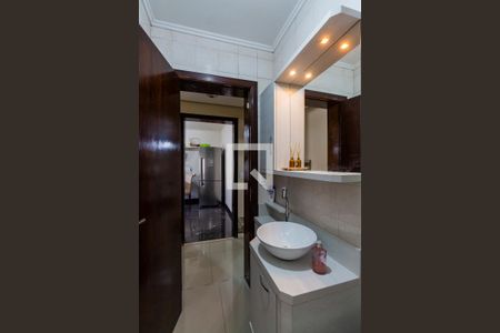 Casa à venda com 280m², 3 quartos e 6 vagas Casa à venda com 280m², 3 quartos e 6 vagasBanheiro 1