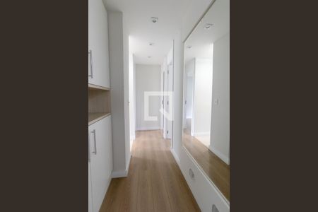 Apartamento para alugar com 58m², 3 quartos e 1 vagaCorredor