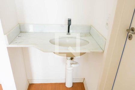 Banheiro social de apartamento para alugar com 1 quarto, 32m² em Piedade, Rio de Janeiro