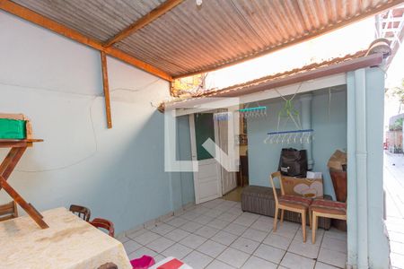 Casa à venda com 120m², 1 quarto e 1 vagaQuintal