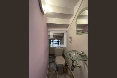 Lavabo de casa para alugar com 3 quartos, 87m² em Campo Grande, São Paulo