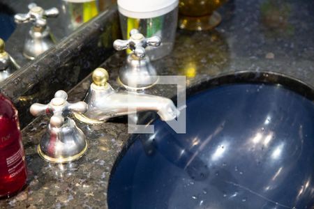 Casa à venda com 150m², 4 quartos e 4 vagasBanheiro da Suíte 1