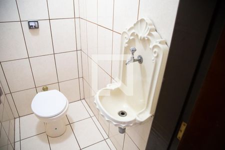 Casa à venda com 150m², 4 quartos e 4 vagasLavabo garagem