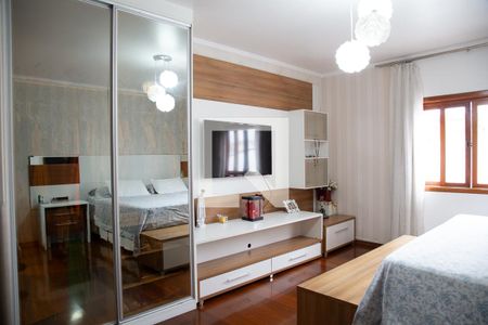 Casa à venda com 150m², 4 quartos e 4 vagasSuíte 1