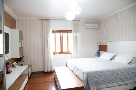 Casa à venda com 150m², 4 quartos e 4 vagasSuíte 1