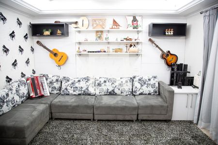 Casa à venda com 150m², 4 quartos e 4 vagasSala 2