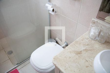 Casa à venda com 150m², 4 quartos e 4 vagasBanheiro da Suíte 2