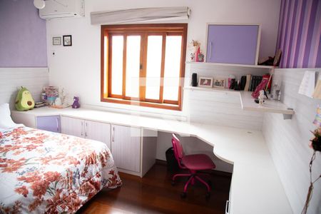 Casa à venda com 150m², 4 quartos e 4 vagasSuíte 2