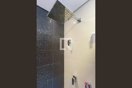 Apartamento à venda com 66m², 2 quartos e 1 vaga Apartamento à venda com 66m², 2 quartos e 1 vagaBanheiro da Suíte