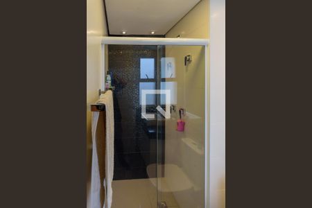 Apartamento à venda com 66m², 2 quartos e 1 vaga Apartamento à venda com 66m², 2 quartos e 1 vagaBanheiro da Suíte