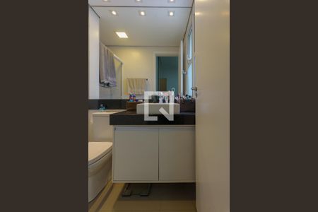 Apartamento à venda com 66m², 2 quartos e 1 vaga Apartamento à venda com 66m², 2 quartos e 1 vagaBanheiro da Suíte