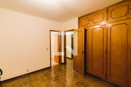 Casa à venda com 438m², 4 quartos e 4 vagasSuíte 3