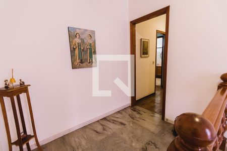Casa à venda com 438m², 4 quartos e 4 vagasCorredor