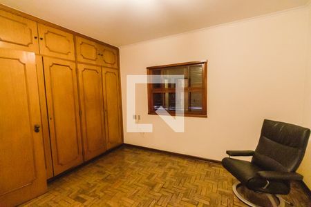 Casa à venda com 438m², 4 quartos e 4 vagasSuíte 3