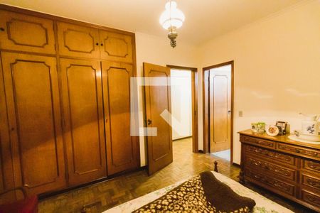 Casa à venda com 438m², 4 quartos e 4 vagasSuíte 4