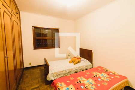 Casa à venda com 438m², 4 quartos e 4 vagasSuíte 2