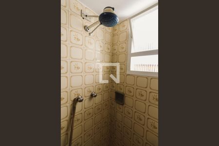 Casa à venda com 438m², 4 quartos e 4 vagasEdícula Banheiro Chuveiro