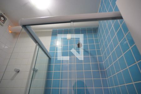 Banheiro de kitnet/studio para alugar com 1 quarto, 10m² em Lagoa da Conceição, Florianópolis