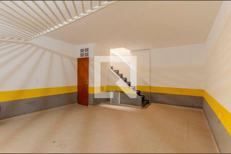 Casa de condomínio à venda com 80m², 2 quartos e 2 vagasGaragem