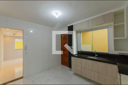 Casa de condomínio à venda com 80m², 2 quartos e 2 vagasCozinha