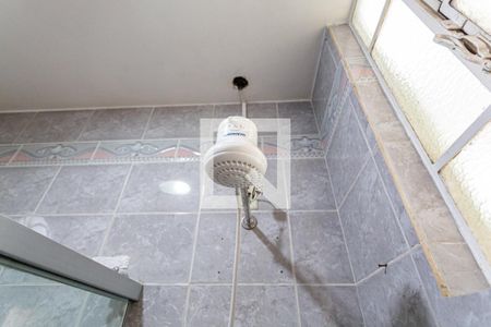 Apartamento para alugar com 70m², 2 quartos e sem vaga Apartamento para alugar com 70m², 2 quartos e sem vagaChuveiro do Banheiro Social