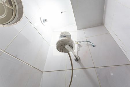 Apartamento para alugar com 70m², 2 quartos e sem vaga Apartamento para alugar com 70m², 2 quartos e sem vagaChuveiro do Banheiro da Suíte