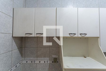 Apartamento para alugar com 70m², 2 quartos e sem vaga Apartamento para alugar com 70m², 2 quartos e sem vagaArmário da Cozinha